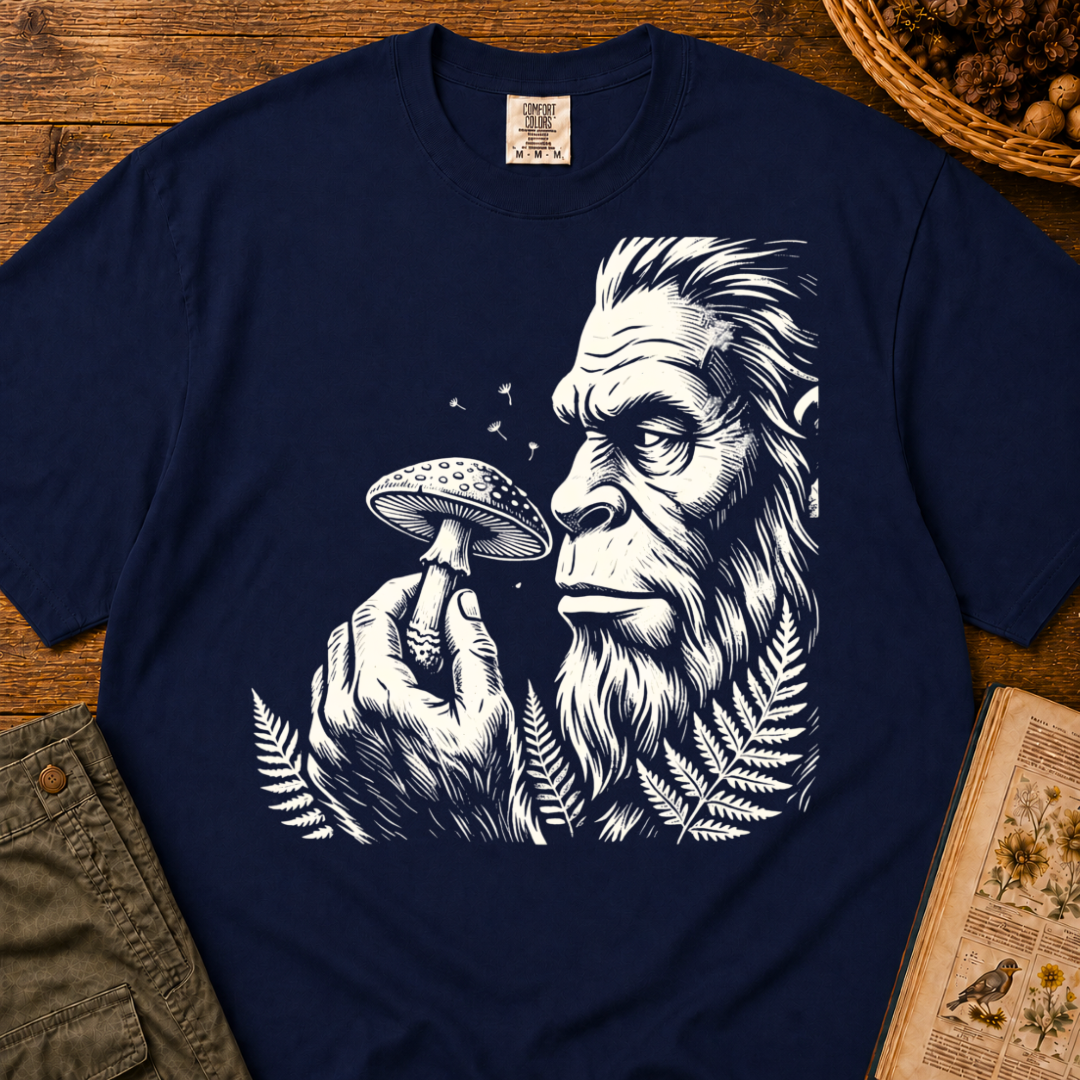 Bigfoot Mushroom Close Up T‑Shirt
